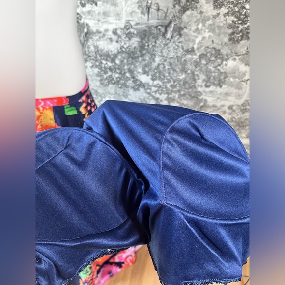 Vintage Two-Piece Floral Dress - Picture 9 of 11